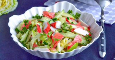 Салат с имбирем маринованным и овощами