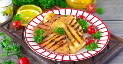 Как почистить кальмара