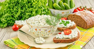 Творог с огурцом