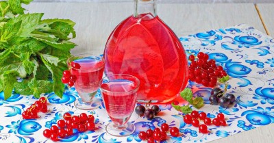 Наливка из красной смородины на водке