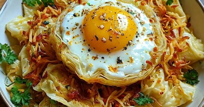 Капуста жареная с яйцом