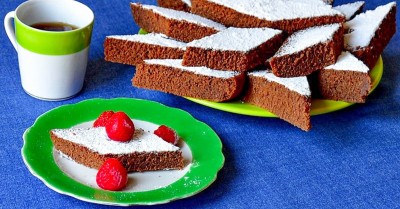 Шоколадный манник на кефире с какао