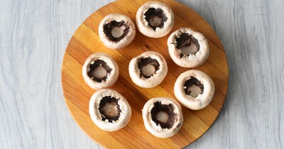 Как почистить шампиньоны