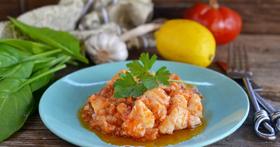 Рыба в томате с луком и морковью тушеная