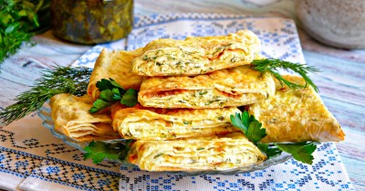 Лаваш с творогом в духовке