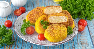 Куриные котлеты в панировке