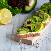 Бутерброды с авокадо Бутерброды с авокадо