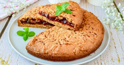 Чтобы начинка не вытекала из пирога