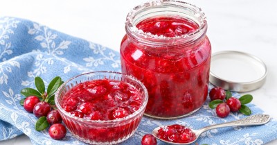 Ягода клюква на зиму с сахаром без варки