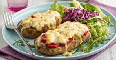 Котлеты под шубой запеченные в духовке с помидорами