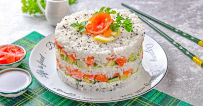Салат суши торт Филадельфия закусочный с рисом