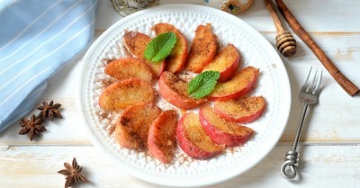 Яблоки на сковороде жареные