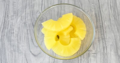 Как почистить ананас