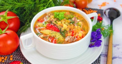 Суп с чечевицей на мясном бульоне