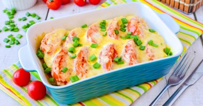 Помидоры с фаршем и сыром в духовке