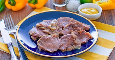 Язык свиной отварной