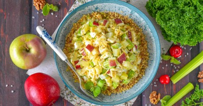 Салат с сельдереем ананасом и яблоком