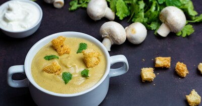 Овощной крем-суп с грибами и сливками