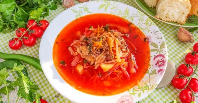 Борщ с пампушками с чесноком украинский
