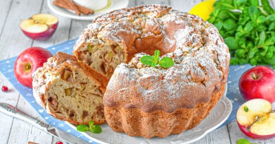 Яблочный кекс в духовке