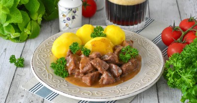 Говядина в пиве с подливкой