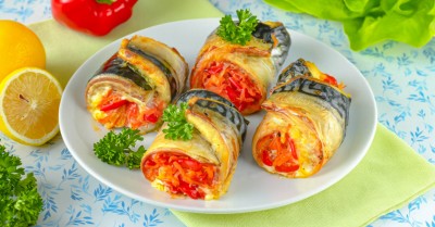 Рулетики из скумбрии в духовке
