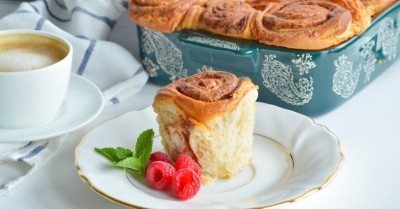 Дрожжевые булочки с корицей в духовке