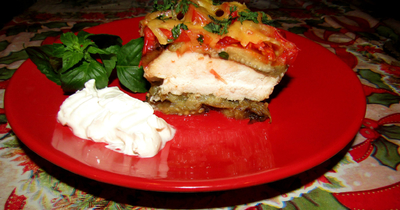 Куриная запеканка с баклажанами и помидорами и сыром