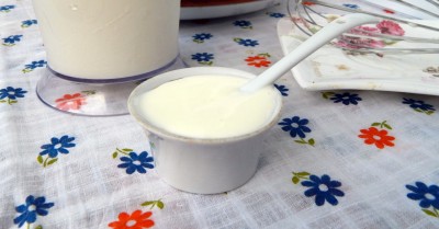 Крем из натурального йогурта на желатине густой