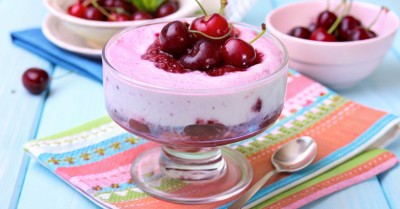 Сырковая масса домашняя из творога с вишней