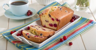 Кекс с клюквой