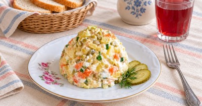 Салат Столичный классический с курицей