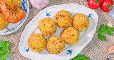 Как панировать картофельные шарики