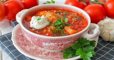 Борщ с квашеной капустой свеклой и курицей