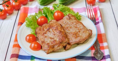 Отбивные из свинины на сковороде