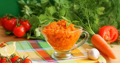 Икра из моркови с томатной пастой