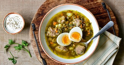 Зеленый борщ (из консервированного щавеля)