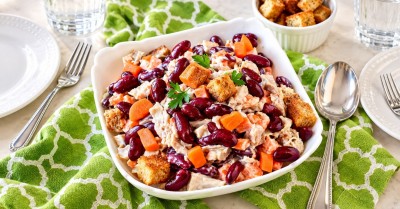 Салат фасоль морковь курица копченая