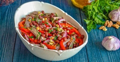 Салат Тбилиси говядина красная фасоль болгарский перец