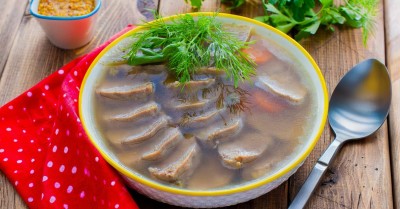 Заливное из свиного языка