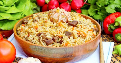 Плов в афганском казане на плите Плов в афганском казане на плите