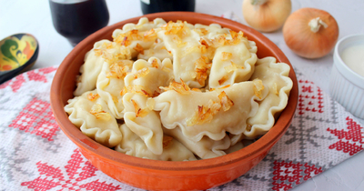 Чтобы вареники и пельмени не разваливались