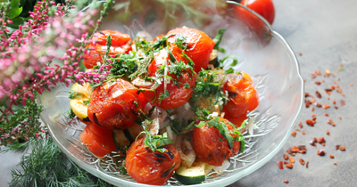 Салат из овощей на мангале к шашлыку