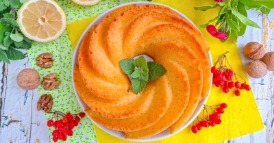 Кекс в аэрогриле в силиконовой форме на завтрак