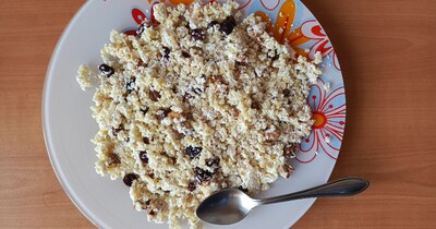 пшённая каша с творогом и изюмом