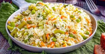 Рис с замороженными овощами на ужин