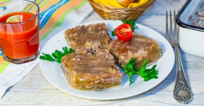 Холодец из свиных ножек и говядины