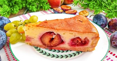 Страсбургский пирог со сливами и творогом