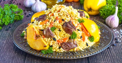 Плов с айвой и мясом по узбекски