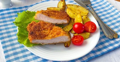 Свинина в панировке и льезоне